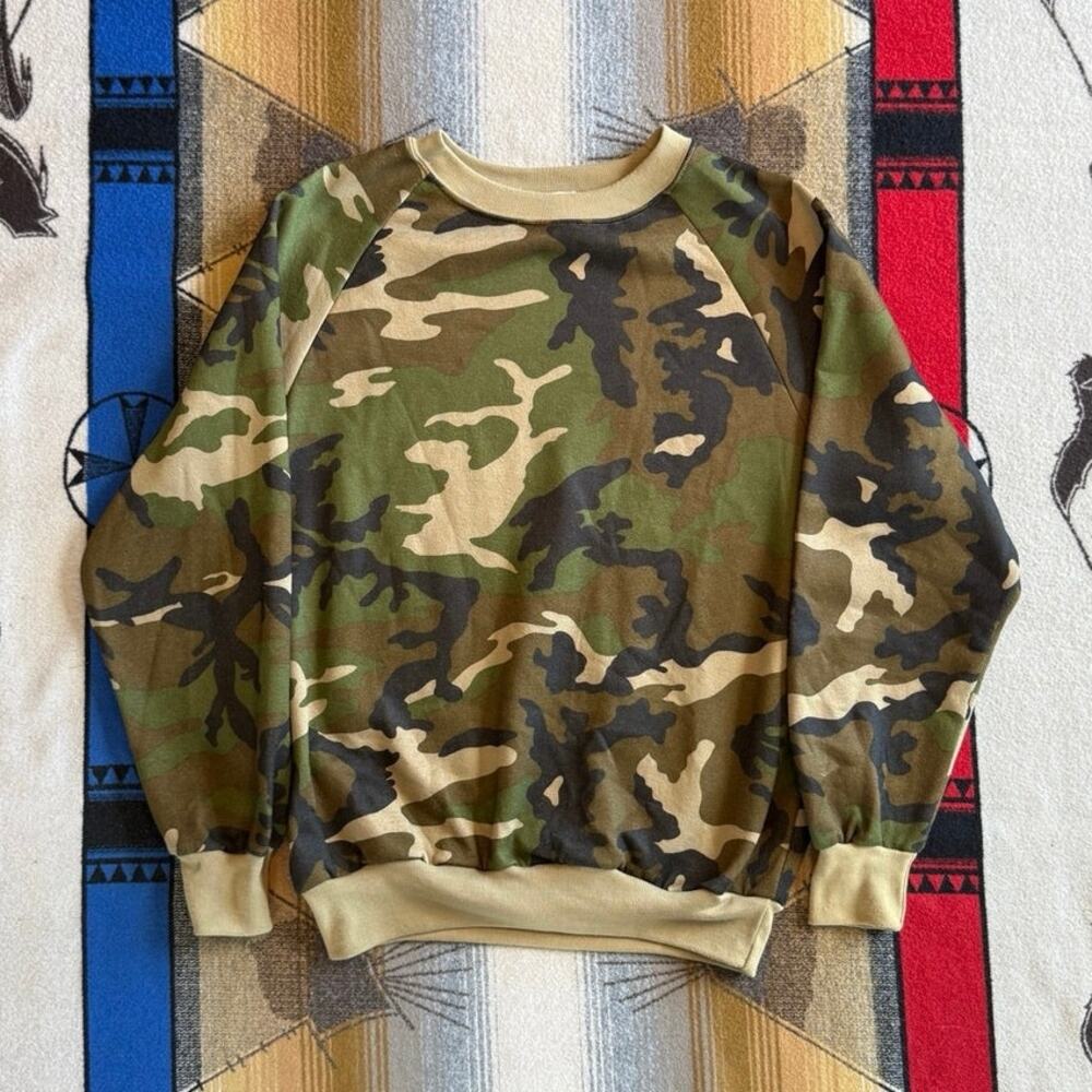 Vintage 80s Men’s Duck Bay Woodland Camo Crewneck Sweatshirt Size Large Hunting